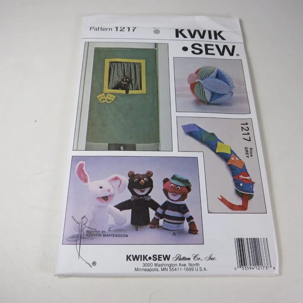 Kwik Sew 1217 Sewing Pattern NEW UNOPENED Puppet Theater & Puppets